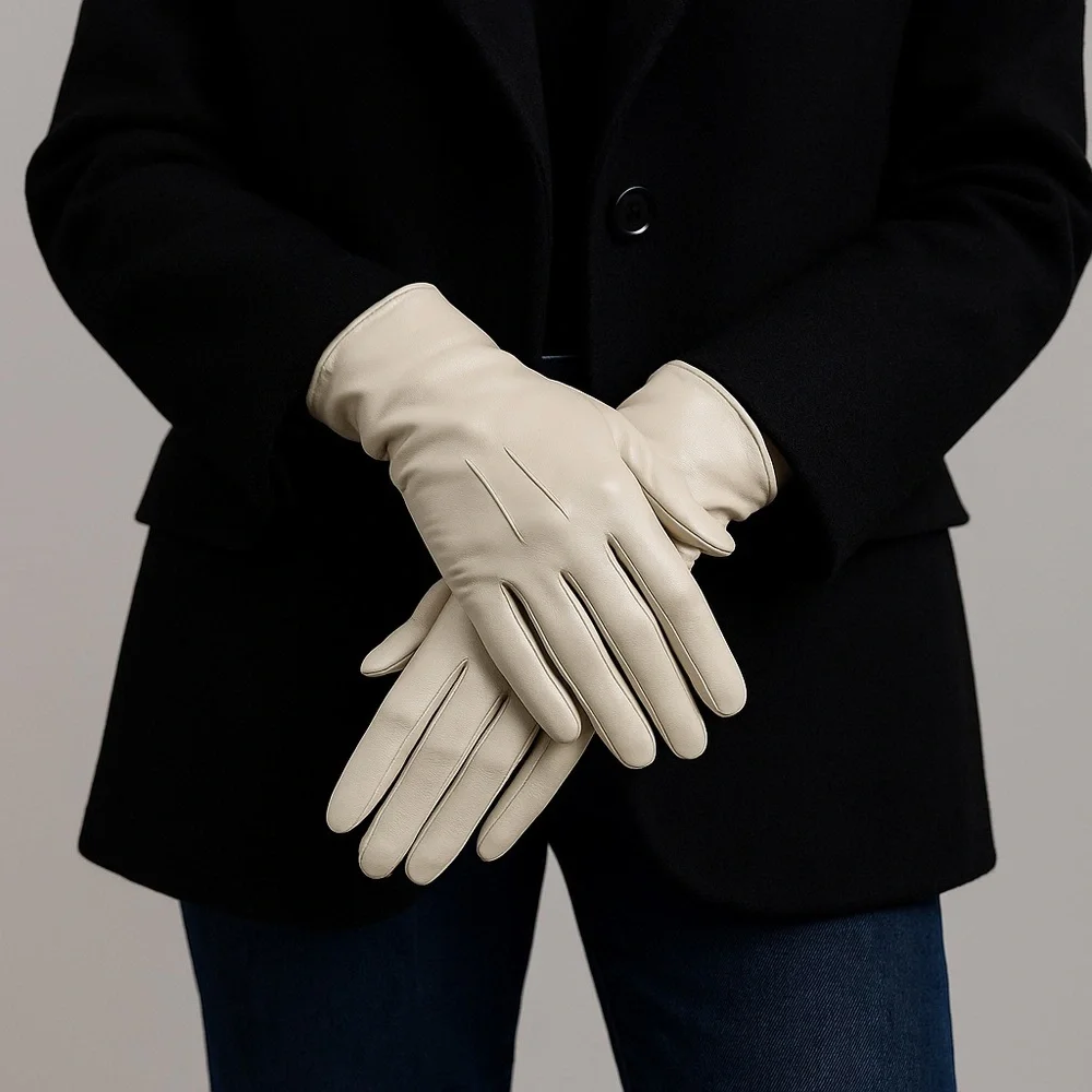 Vintage Raalte Ivory Silk Lined Butter Soft Deerskin Gloves Sz 6.5